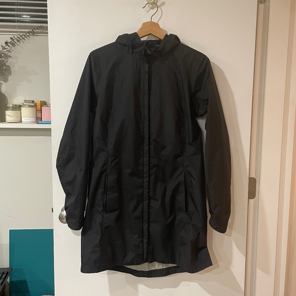 Patagonia Women's Torrentshell 3L Rain Coat - Size Small - Picture 1 of 10